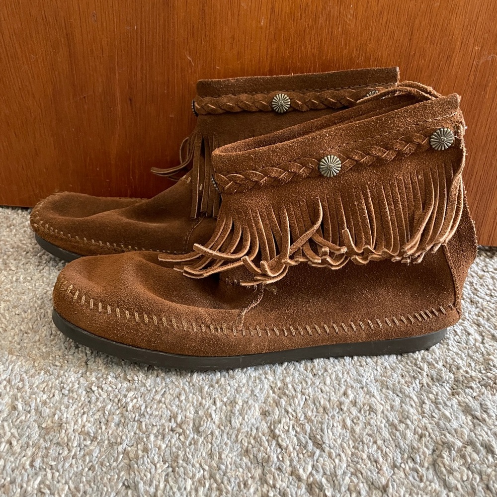 Minnetonka Suede Fringe Ankle Boots